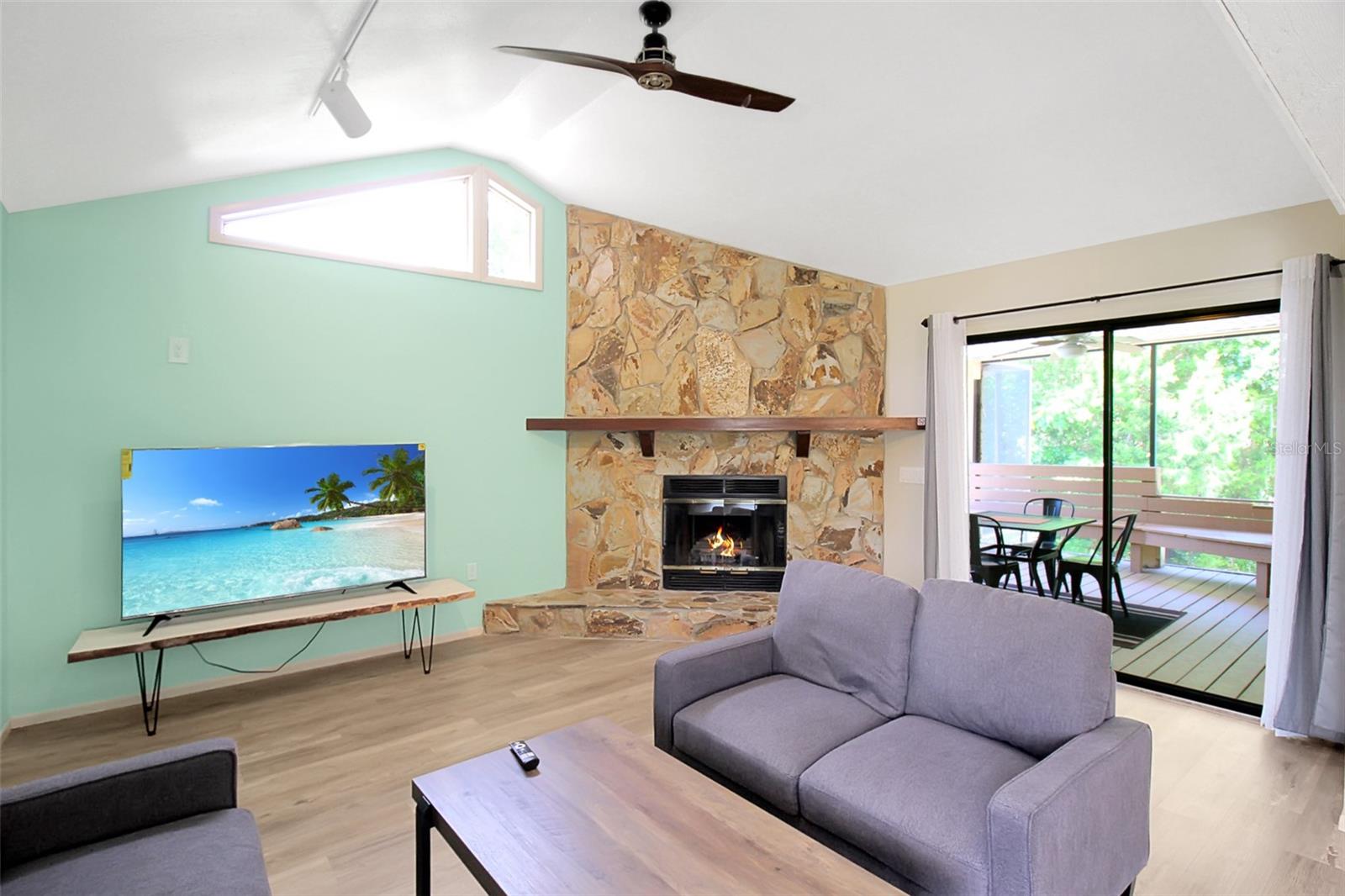 CONQUISTADOR BAYSIDE - Residential Lease