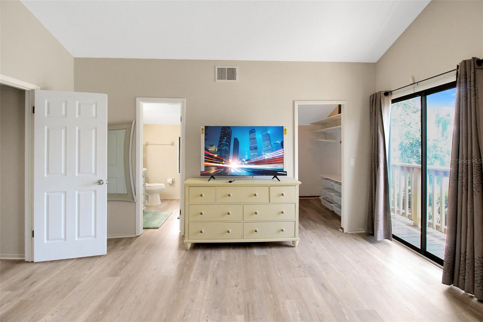 CONQUISTADOR BAYSIDE - Residential Lease