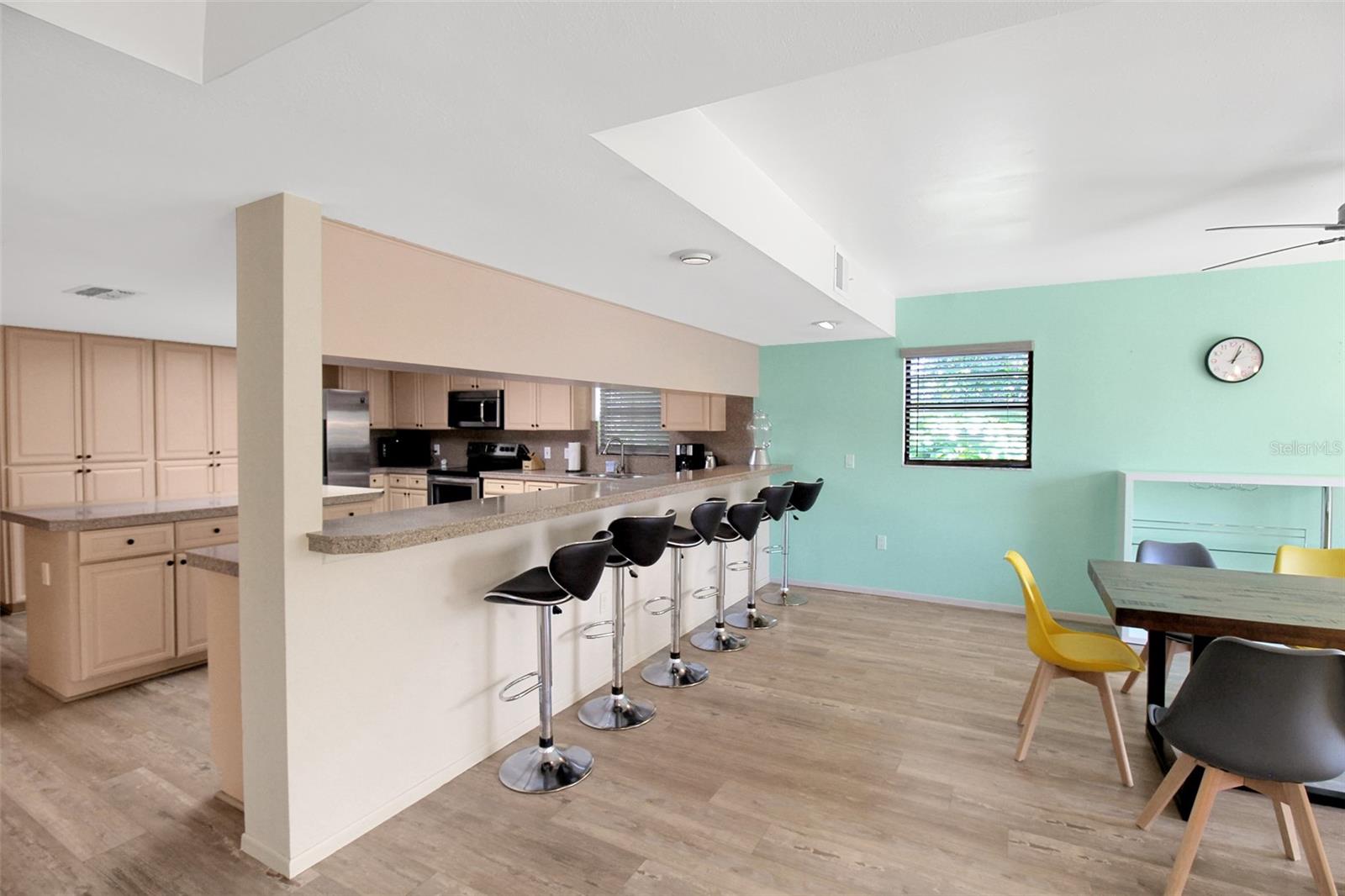 CONQUISTADOR BAYSIDE - Residential Lease