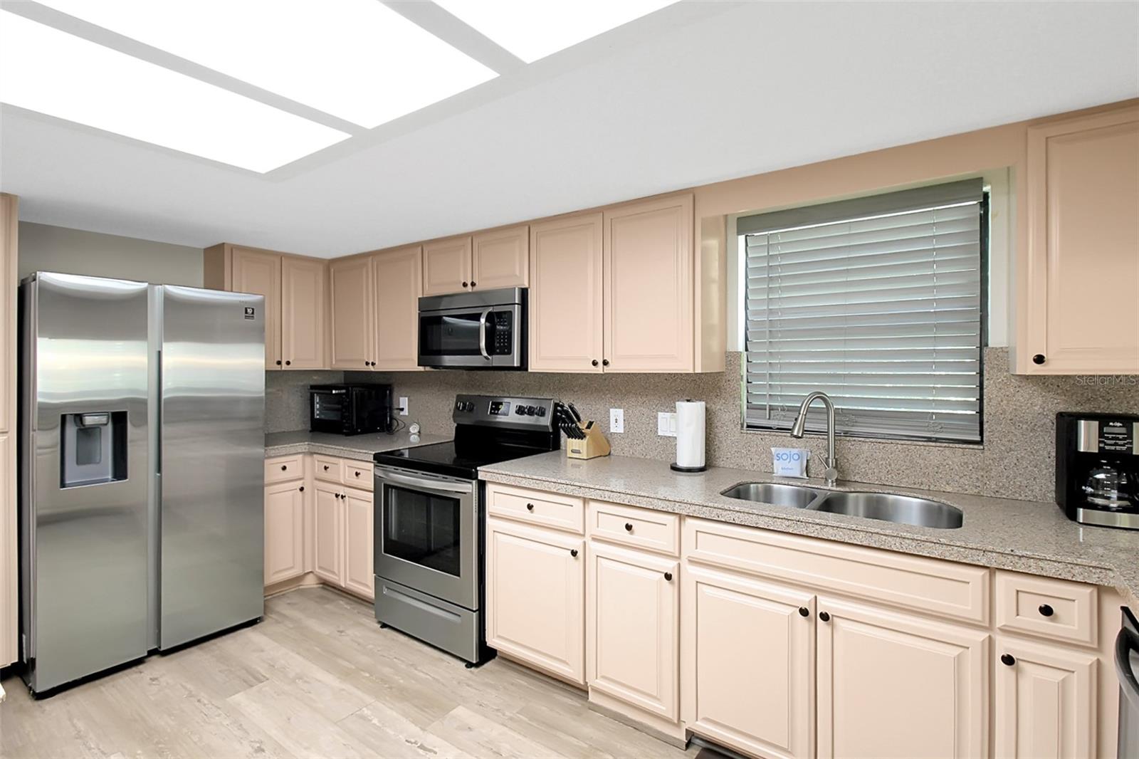 CONQUISTADOR BAYSIDE - Residential Lease