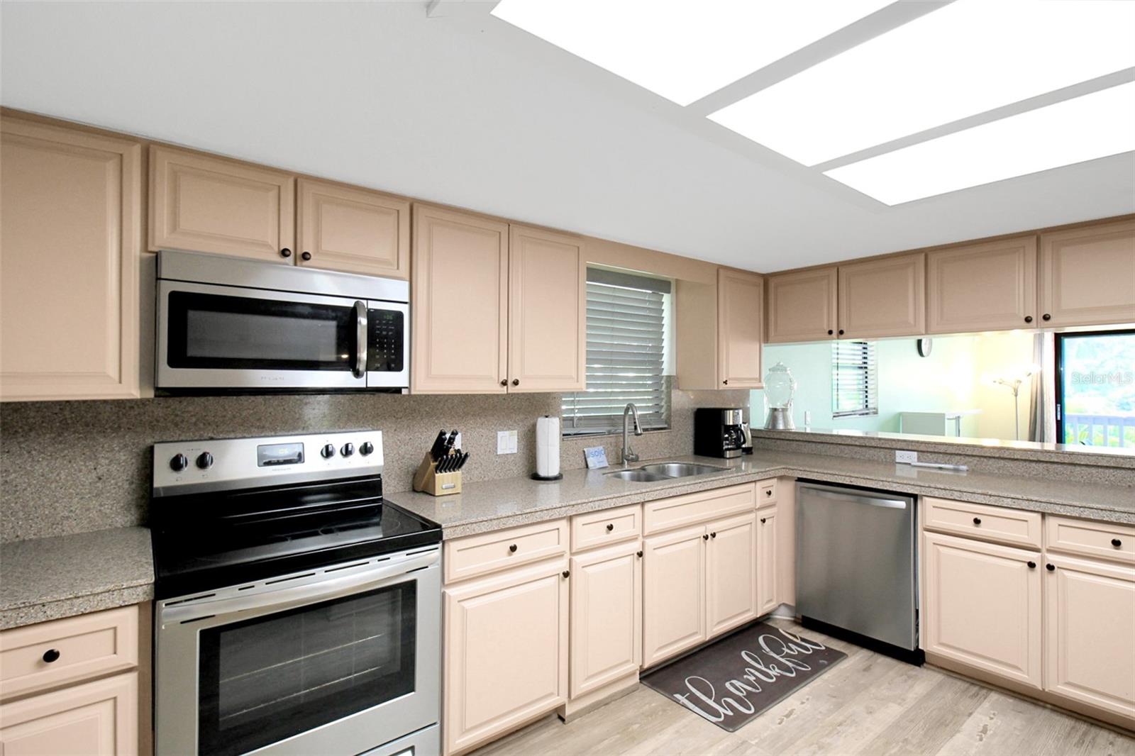 CONQUISTADOR BAYSIDE - Residential Lease