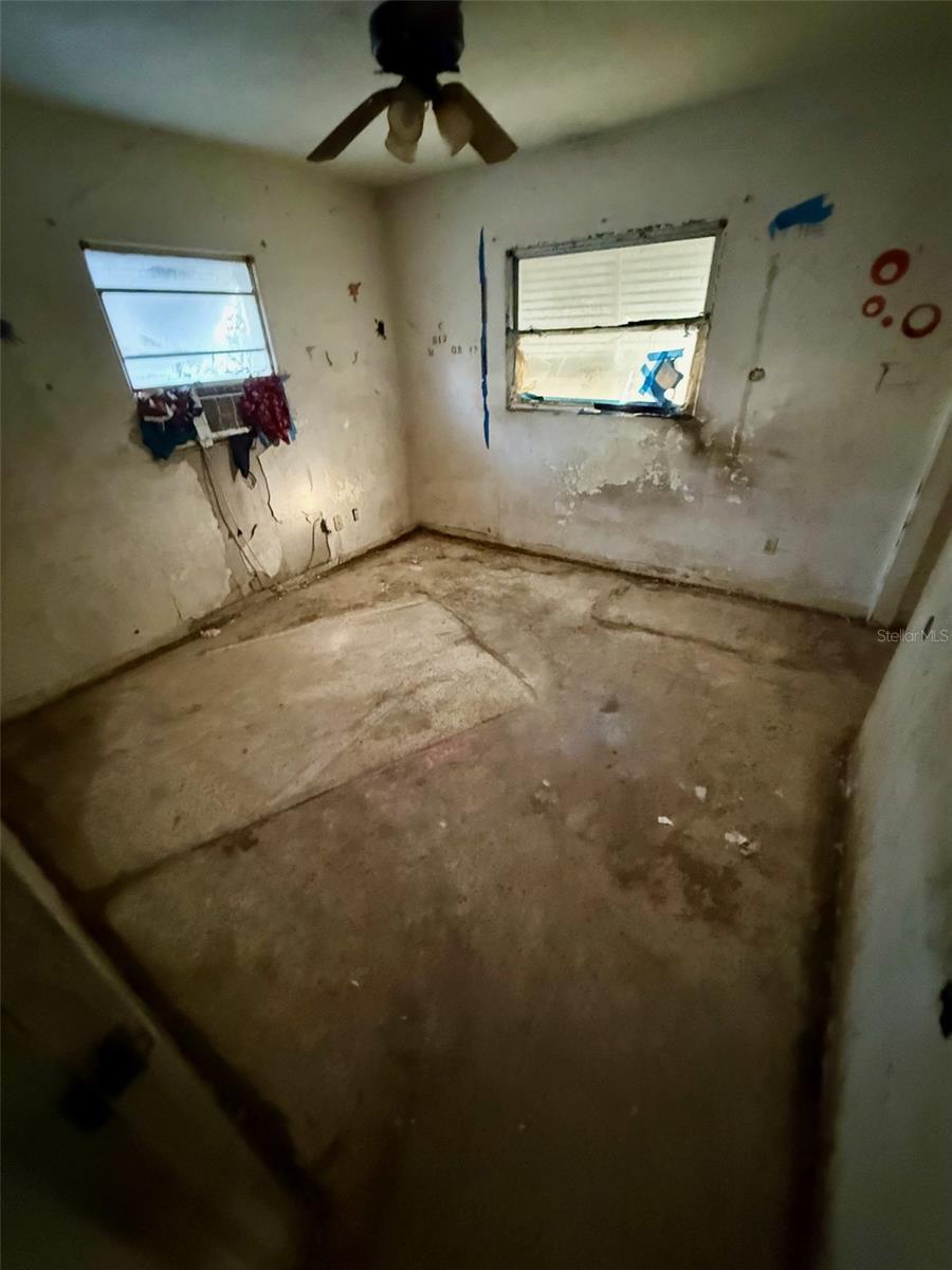 BOULEVARD ACRES - Residential