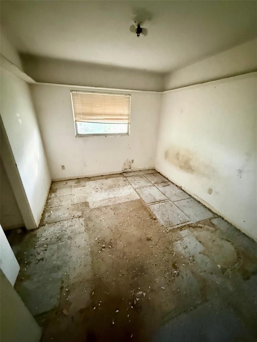 BOULEVARD ACRES - Residential