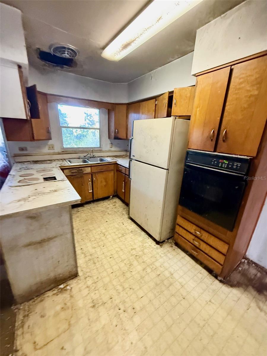 BOULEVARD ACRES - Residential