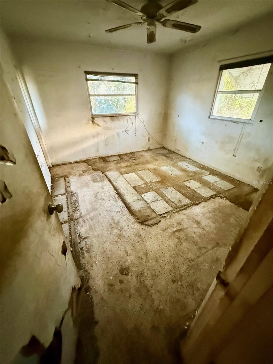 BOULEVARD ACRES - Residential