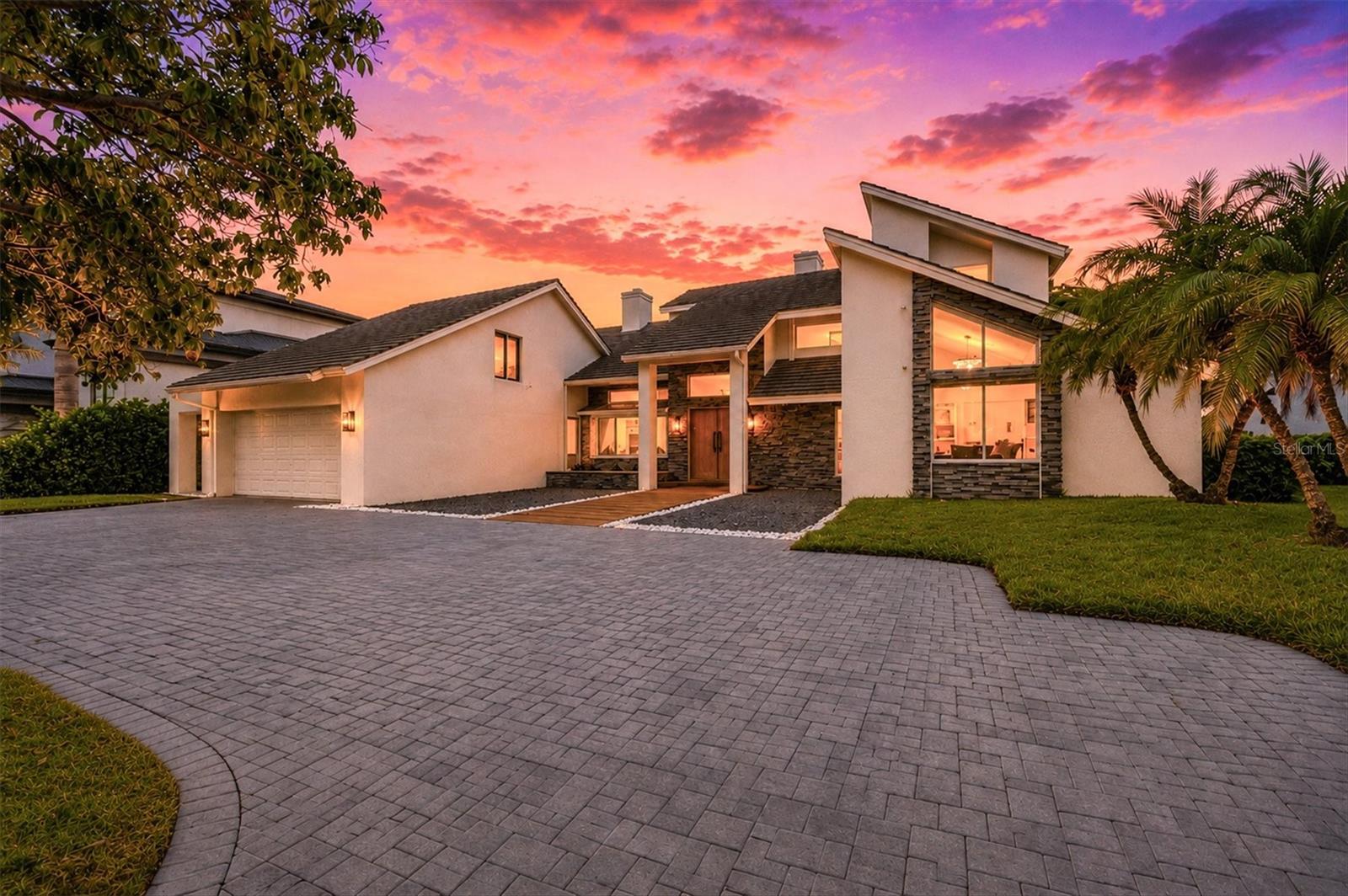 216 BIRD KEY DRIVE