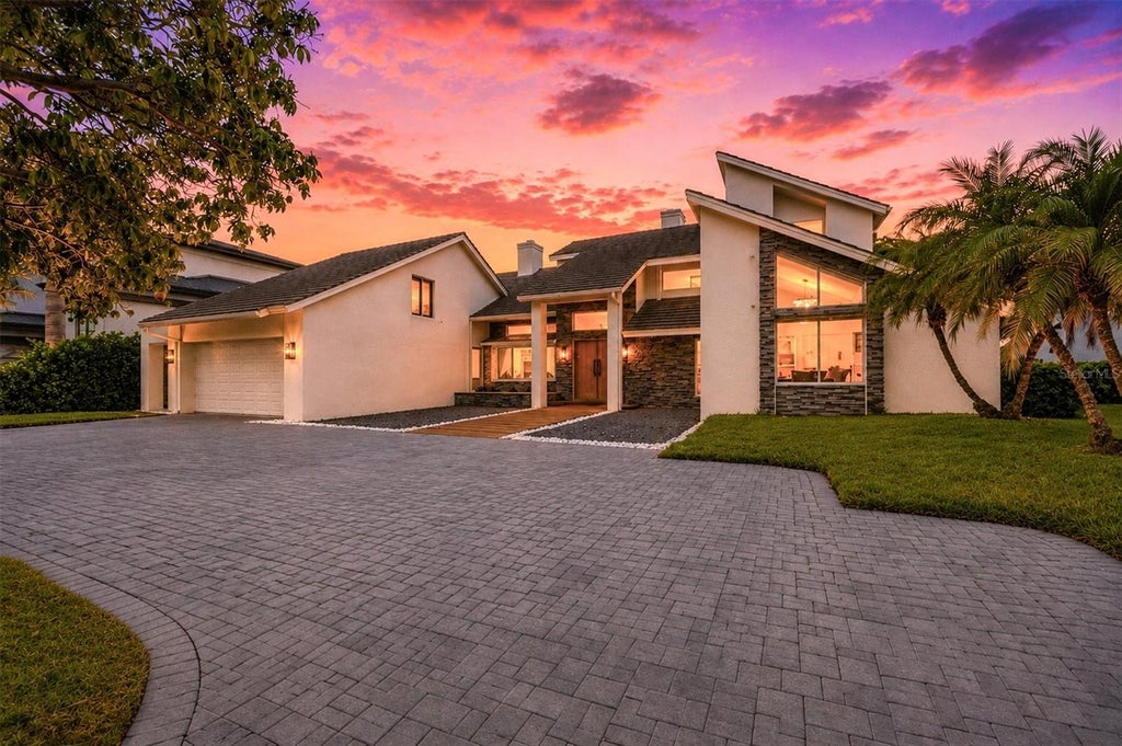 Photo of 216 Bird Key Drive, Sarasota, FL 34236 (MLS # A4702281)