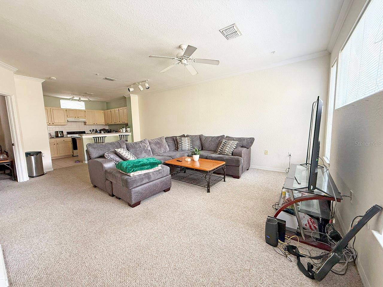 VISCONTI EAST - Residential Lease