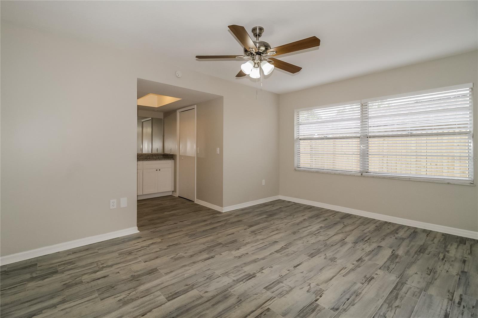 SPRING OAKS UNIT 3 - Residential Lease