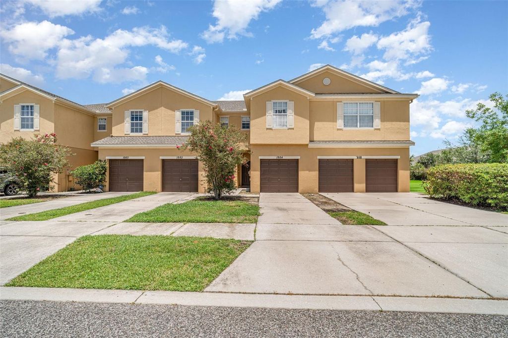 Photo of 1984 Hawks View Drive, Ruskin, FL 33570 (MLS # TB8414509)