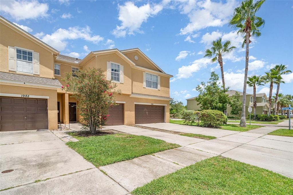 Photo of 1984 Hawks View Drive, Ruskin, FL 33570 (MLS # TB8414509)