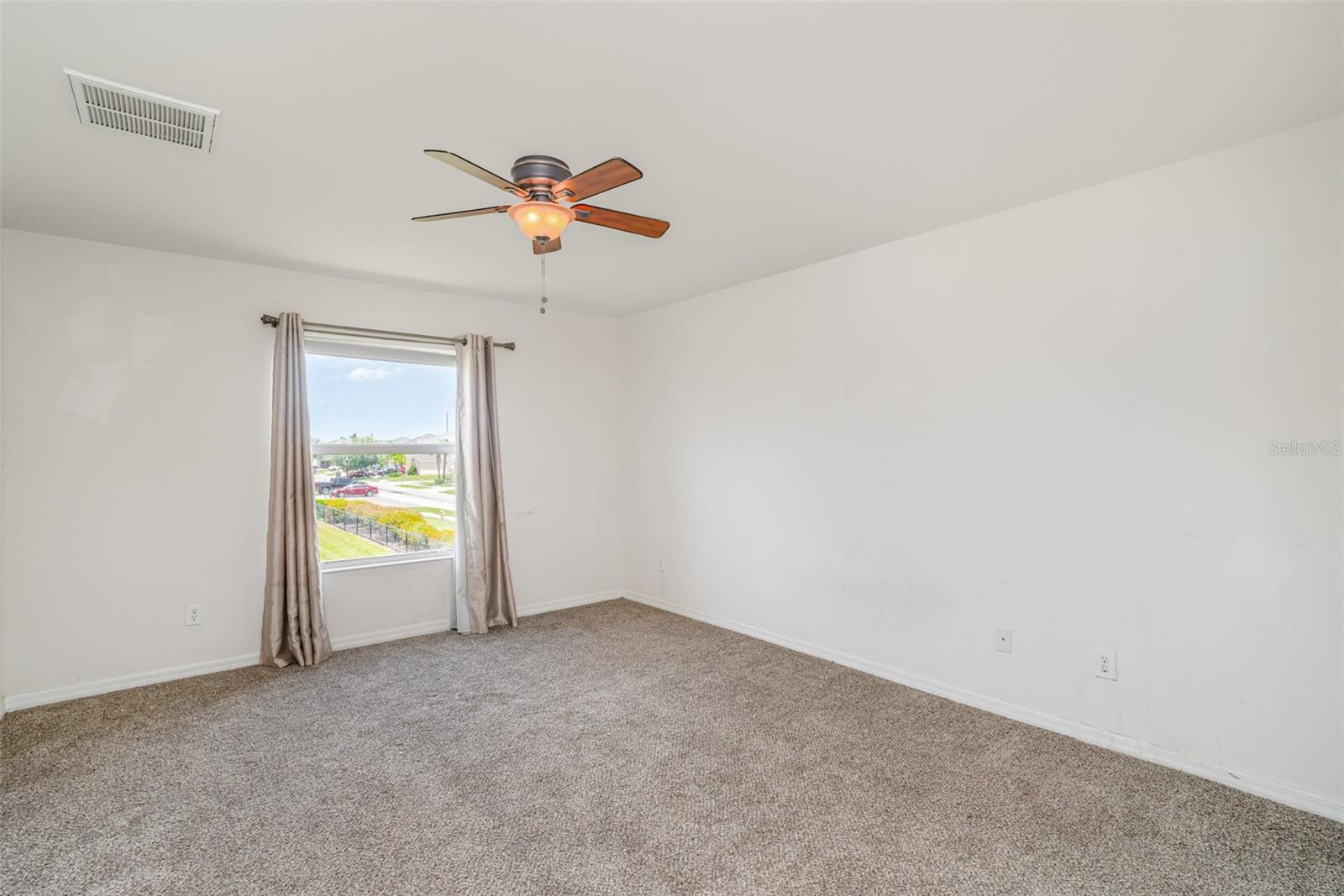 HAWKS POINT PH 1C LOT 5 BLOCK 19 - Residential