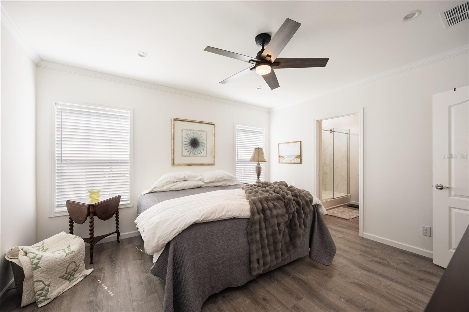 POLYNESIAN VILLAGE - Residential