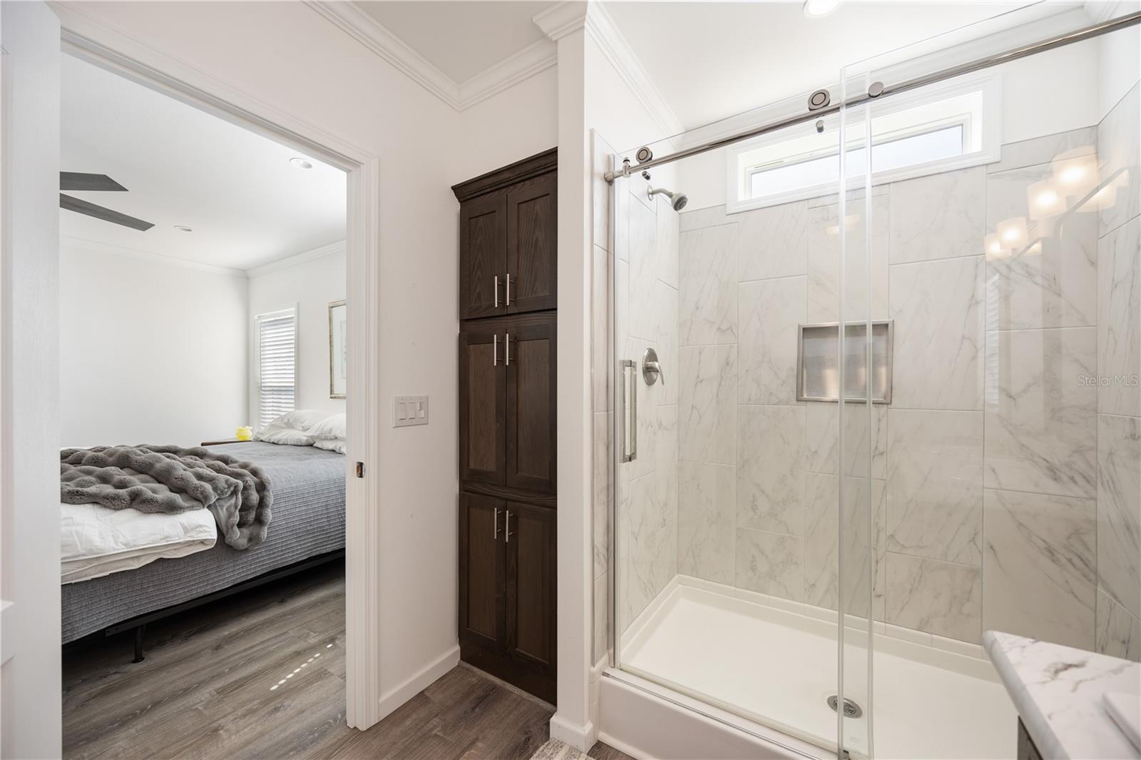 POLYNESIAN VILLAGE - Residential