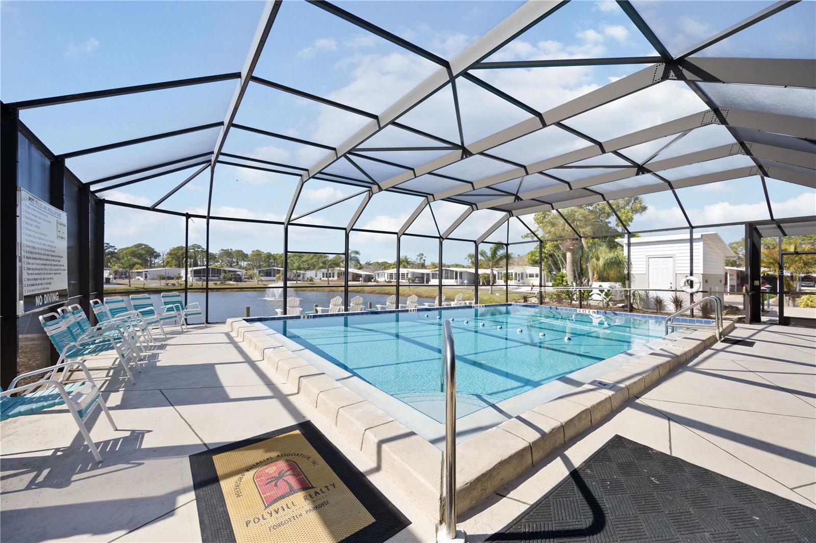 POLYNESIAN VILLAGE - Residential