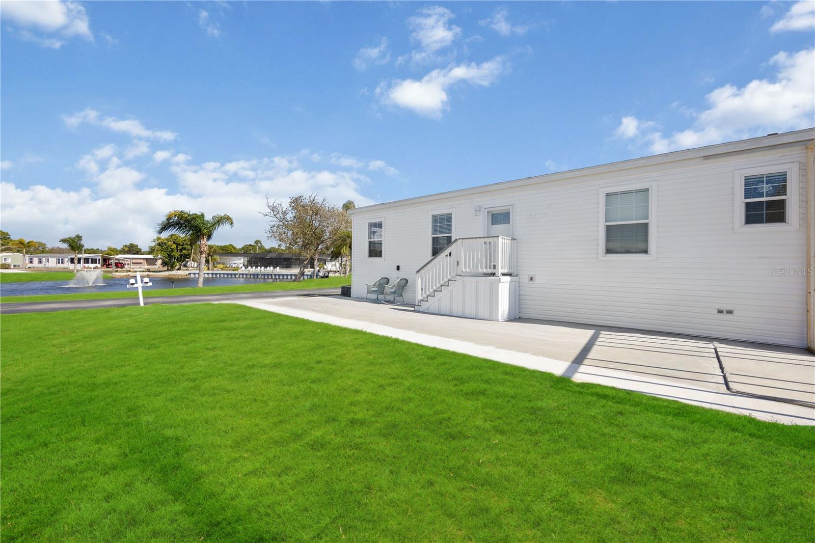 POLYNESIAN VILLAGE - Residential