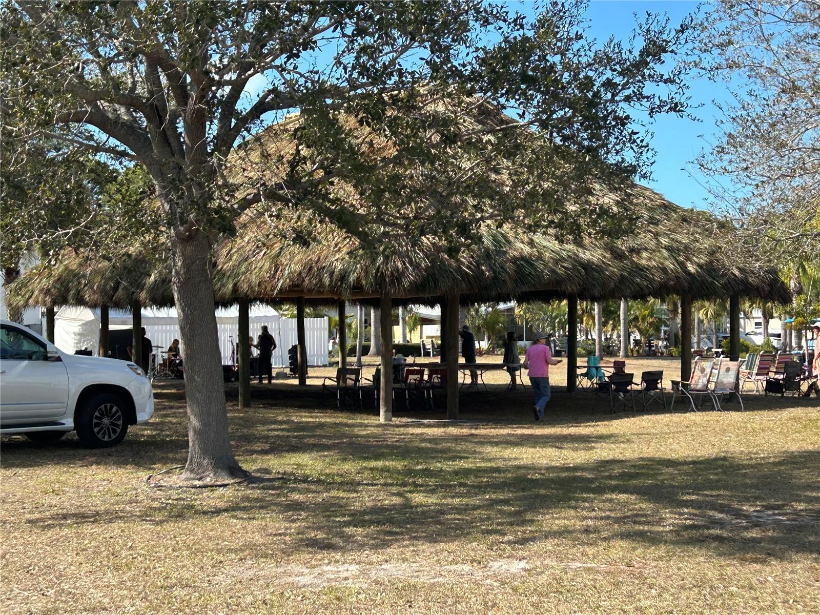 POLYNESIAN VILLAGE - Residential