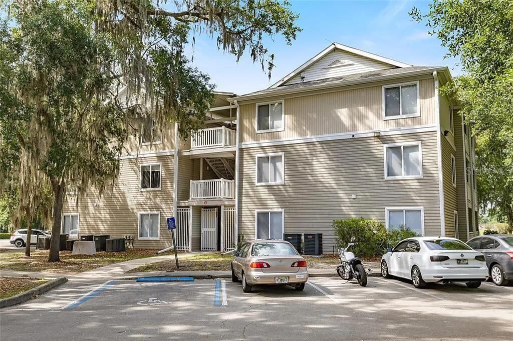 Photo of 4000 SW 23rd Street #4-102, Gainesville, FL 32608 (MLS # O6420246)