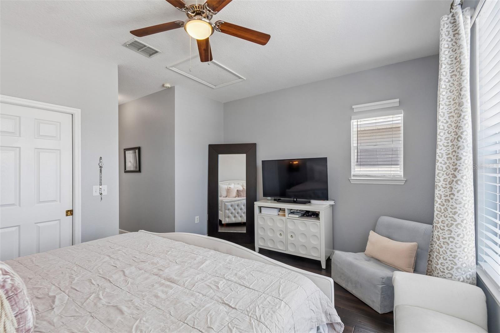 WESTSHORE TOWNHOMES - Residential