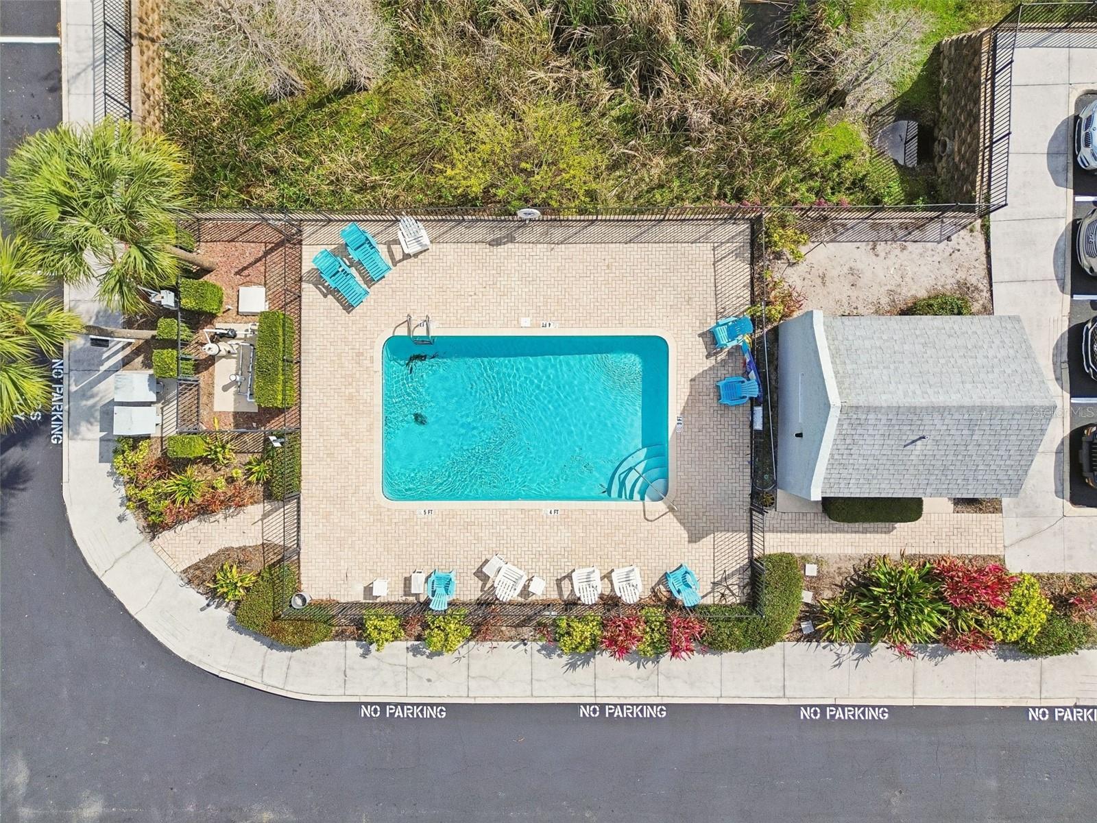 WESTSHORE TOWNHOMES - Residential