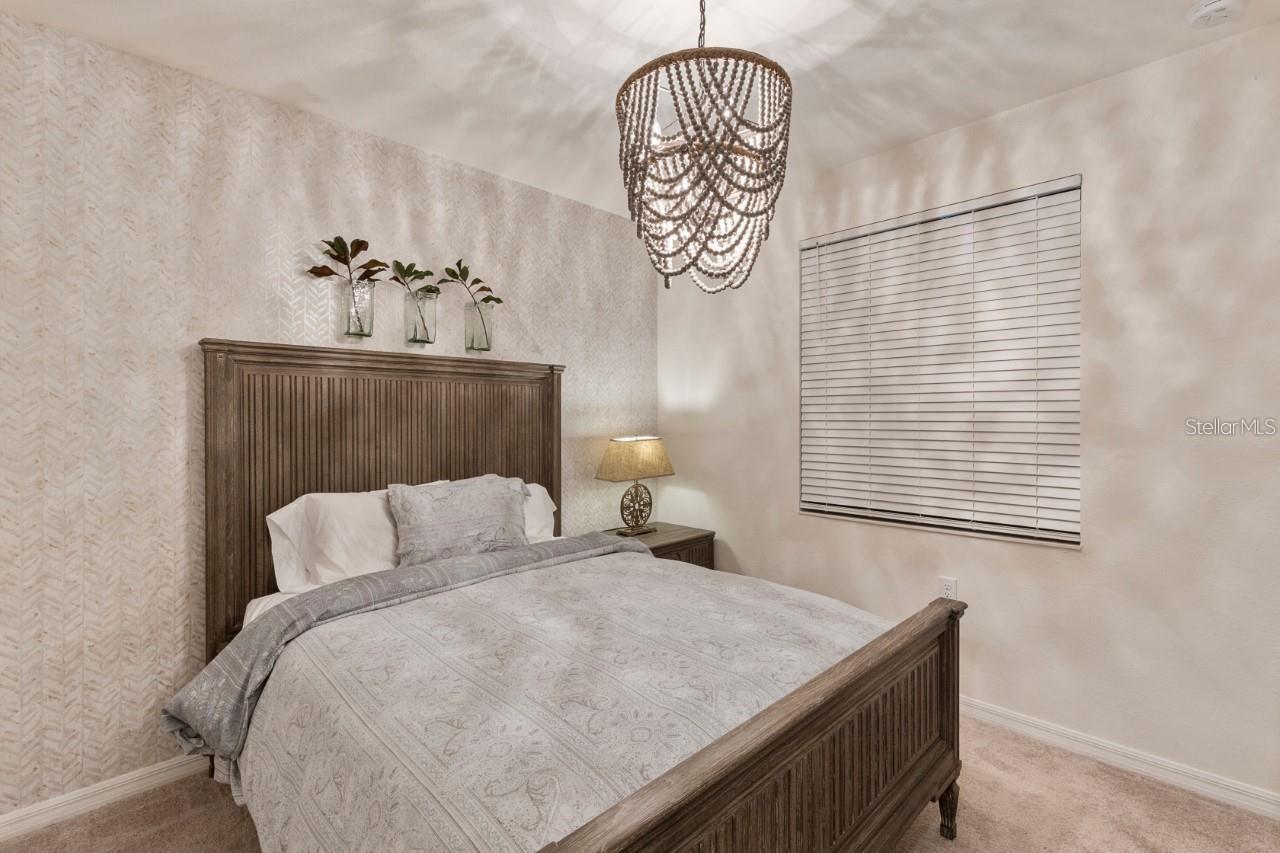 TERRACE IV AT LAKEWOOD NATIONAL PH I - Residential Lease
