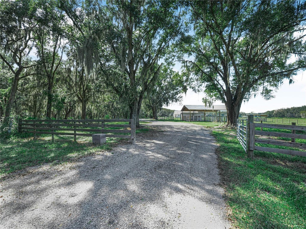 Photo of 15155 Rockridge Road, Polk City, FL 33868 (MLS # L4965419)