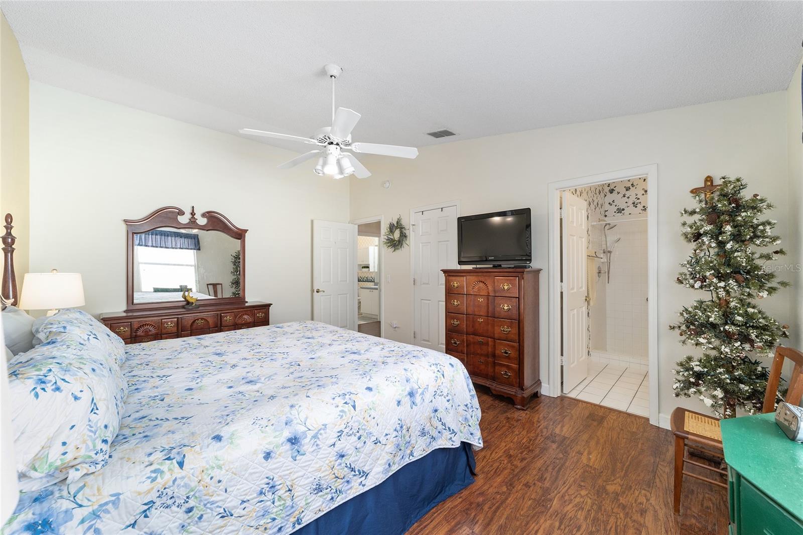 SUMTER VILLA DE LA VISTA WEST - Residential