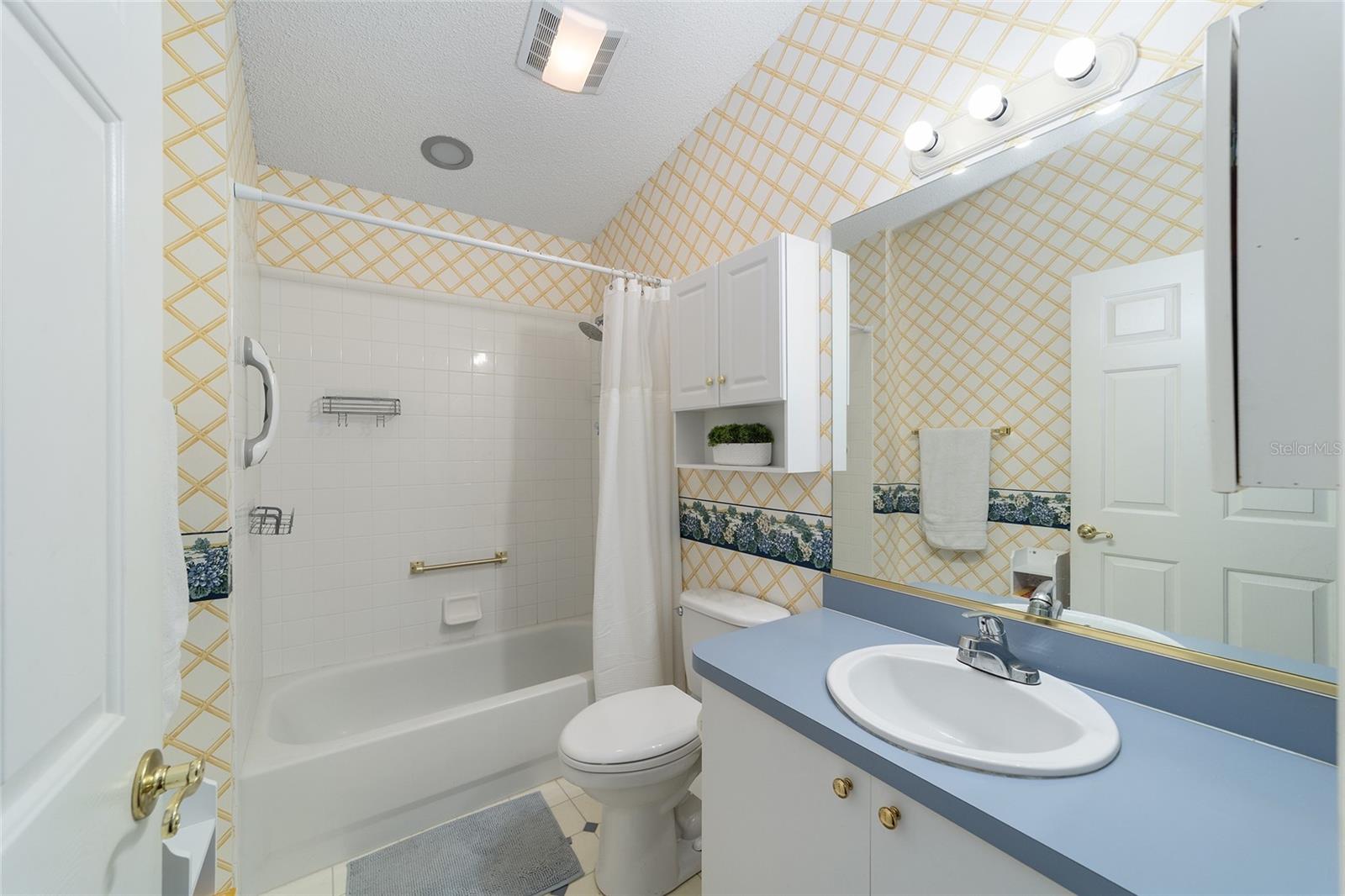 SUMTER VILLA DE LA VISTA WEST - Residential