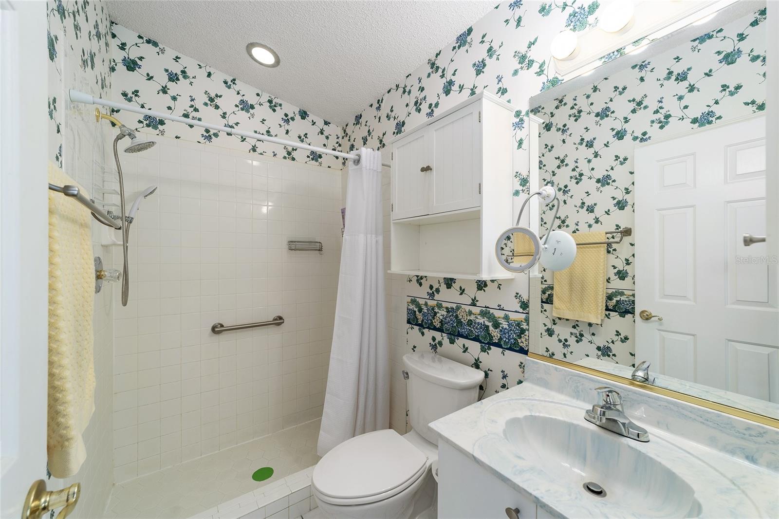 SUMTER VILLA DE LA VISTA WEST - Residential