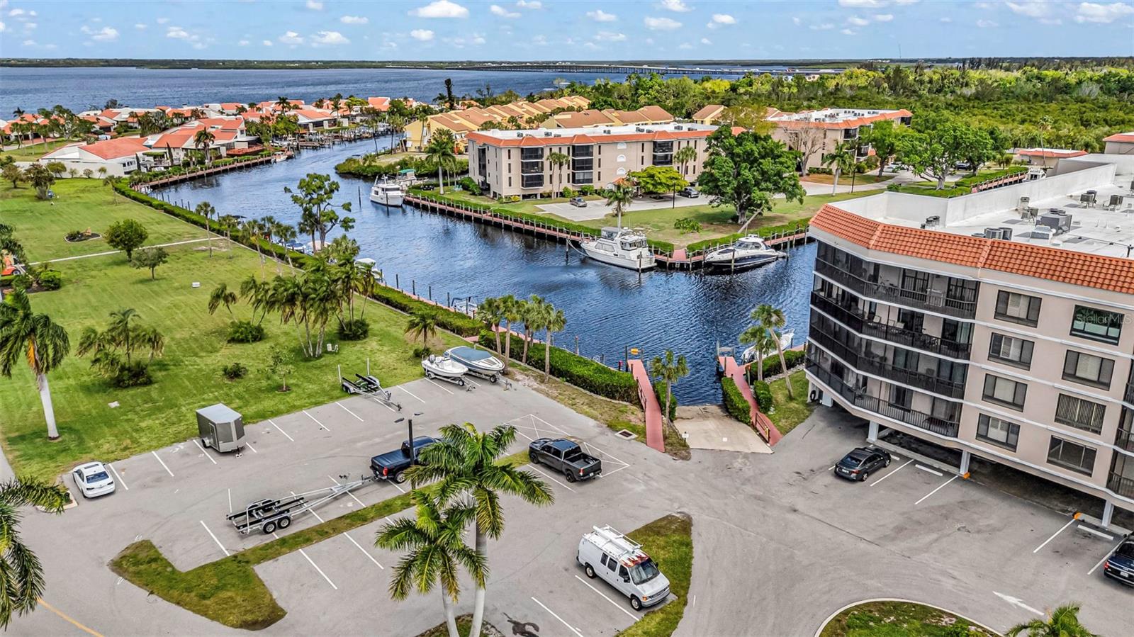 EMERALD POINTE PH 06 BLDG E - Residential