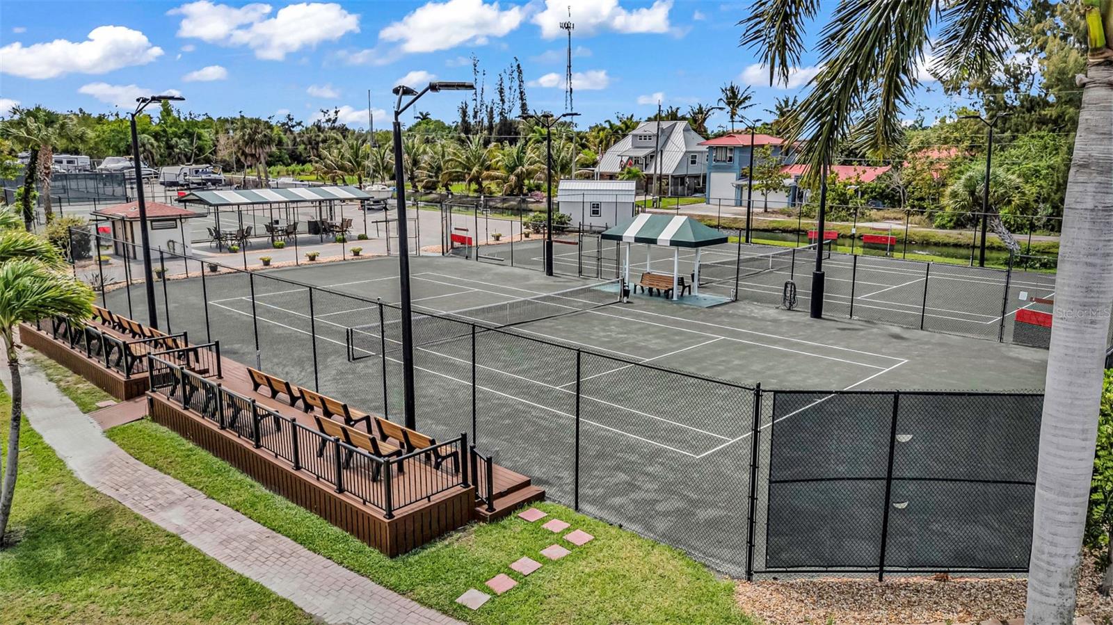 EMERALD POINTE PH 06 BLDG E - Residential