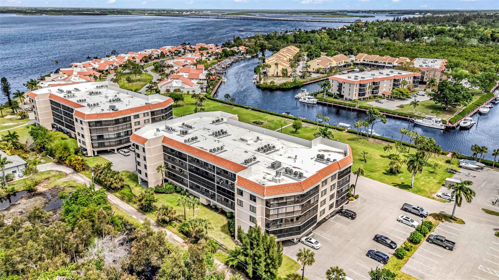 EMERALD POINTE PH 06 BLDG E - Residential