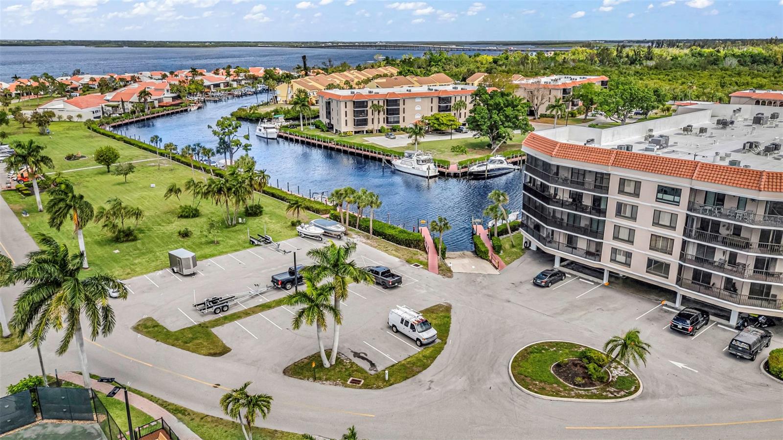 EMERALD POINTE PH 06 BLDG E - Residential