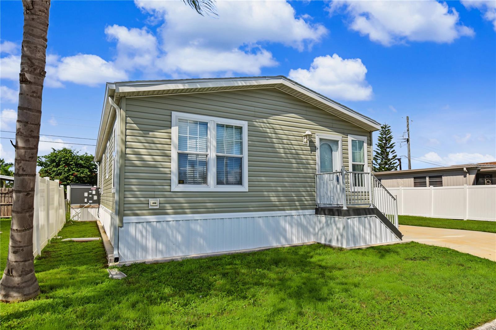 919 50TH AVENUE W, BRADENTON, FL, 34207 1 919 50TH AVENUE W