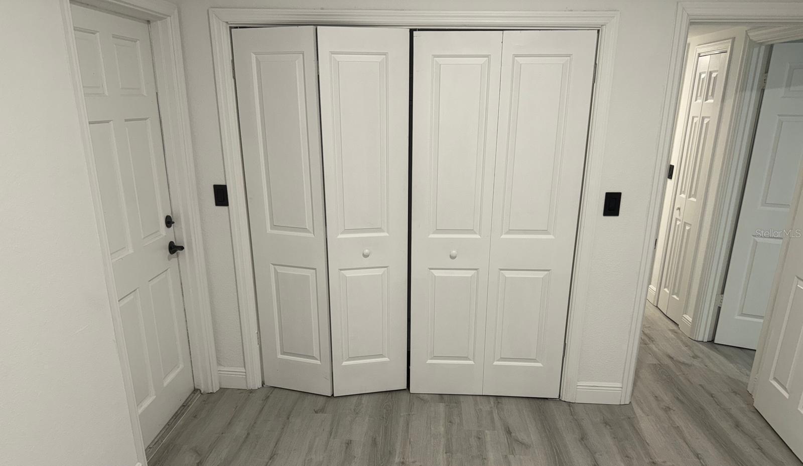 LE JEUNE HEIGHTS - Residential