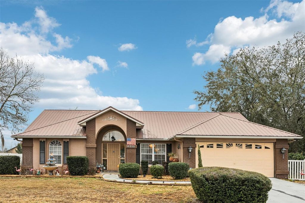 Photo of 4510 SW 159th Street Road, Ocala, FL 34473 (MLS # O6380548)