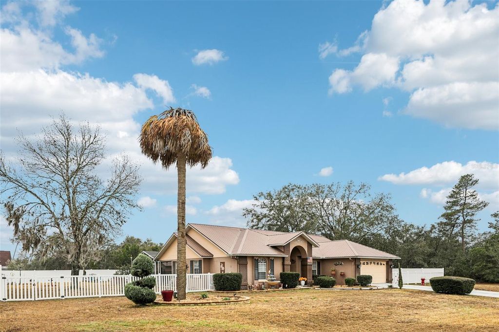 Photo of 4510 SW 159th Street Road, Ocala, FL 34473 (MLS # O6380548)