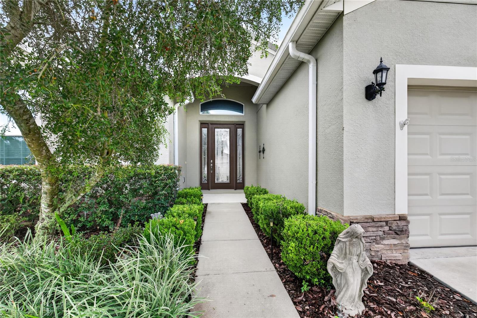 8356 BRIDGEPORT BAY CIRCLE