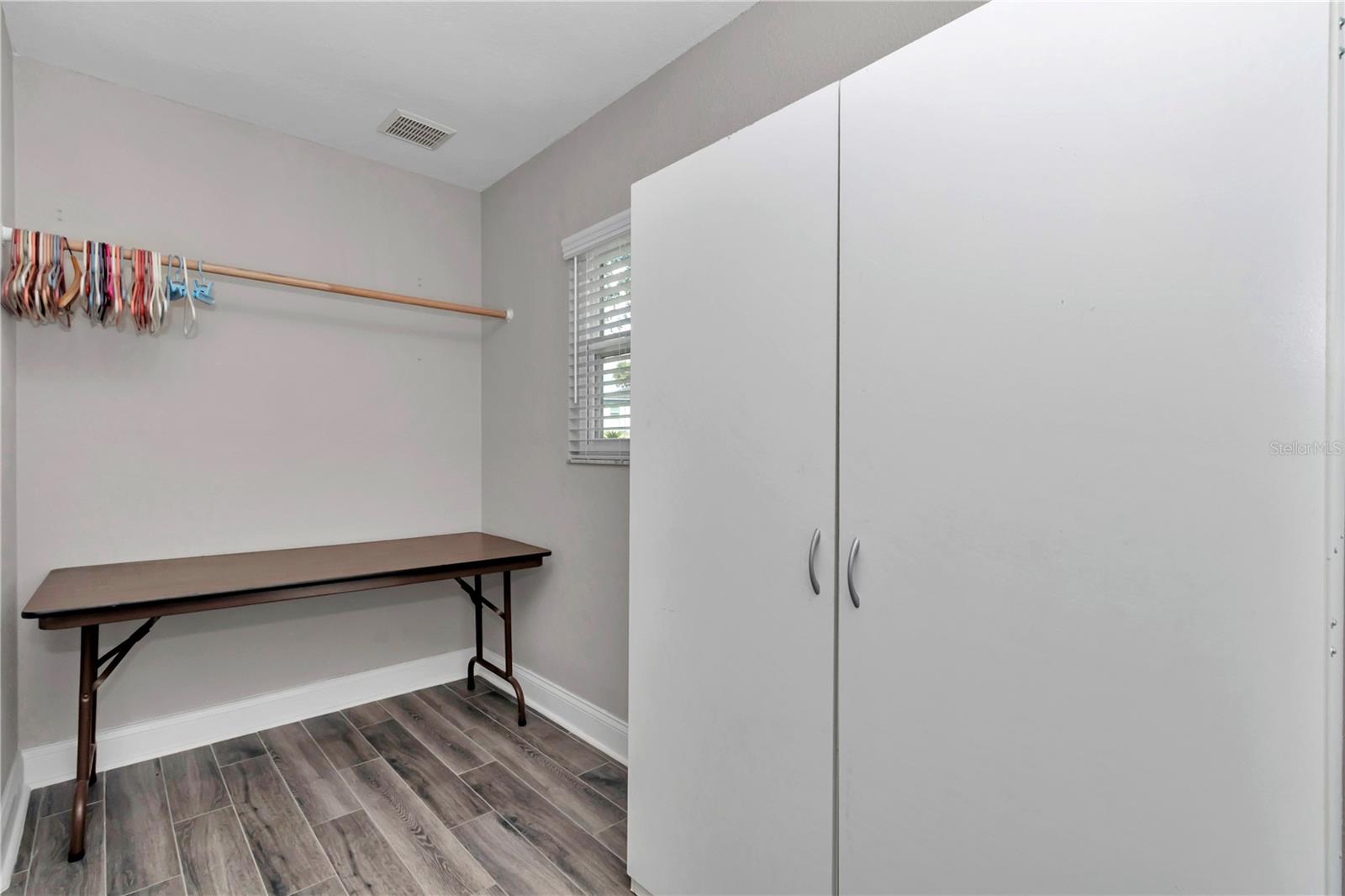 SILVER SPGS SHORES UN 28 - Residential