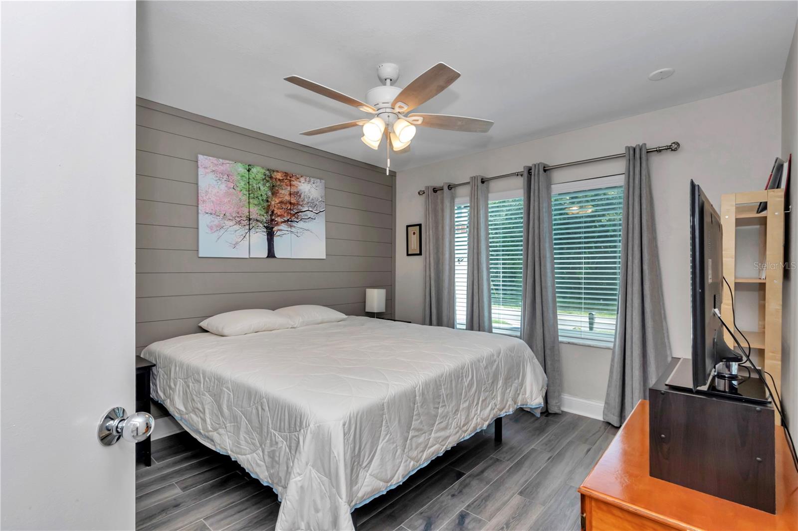 SILVER SPGS SHORES UN 28 - Residential