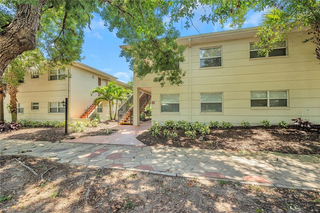 Photo of 224 6th Avenue N #13, St Petersburg, FL 33701 (MLS # TB8499632)