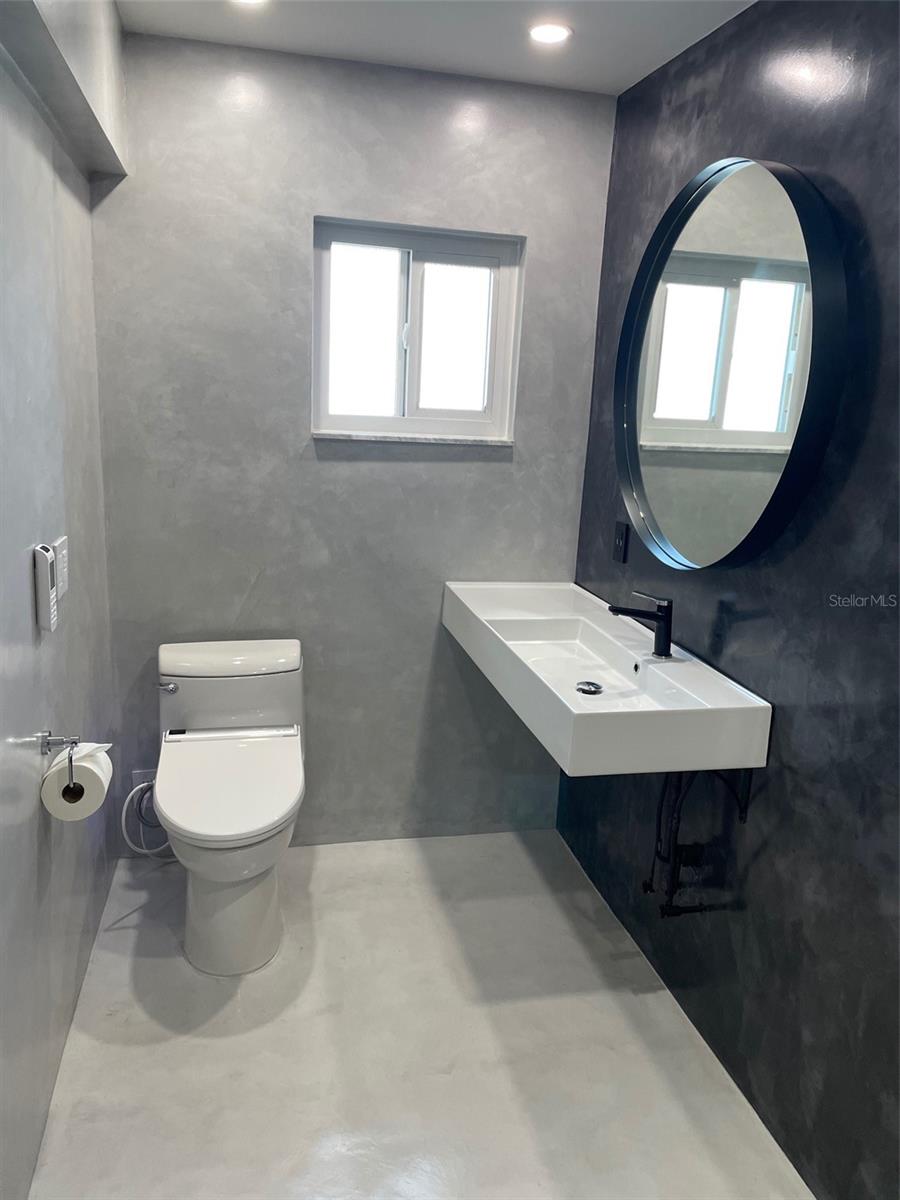 SIENA DOWNTOWN CONDO THE - Residential Lease