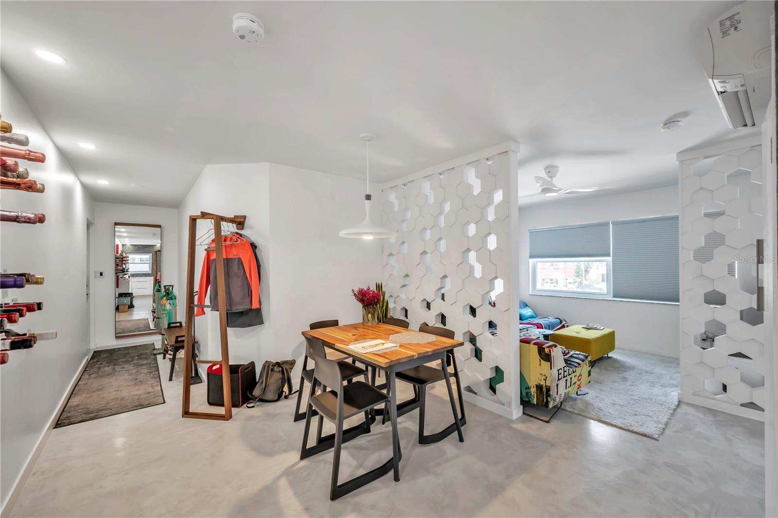 SIENA DOWNTOWN CONDO THE - Residential Lease