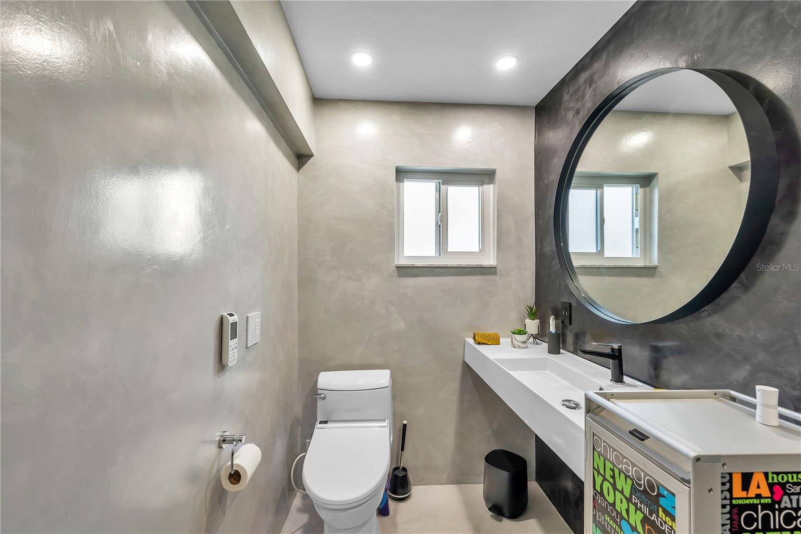 SIENA DOWNTOWN CONDO THE - Residential Lease