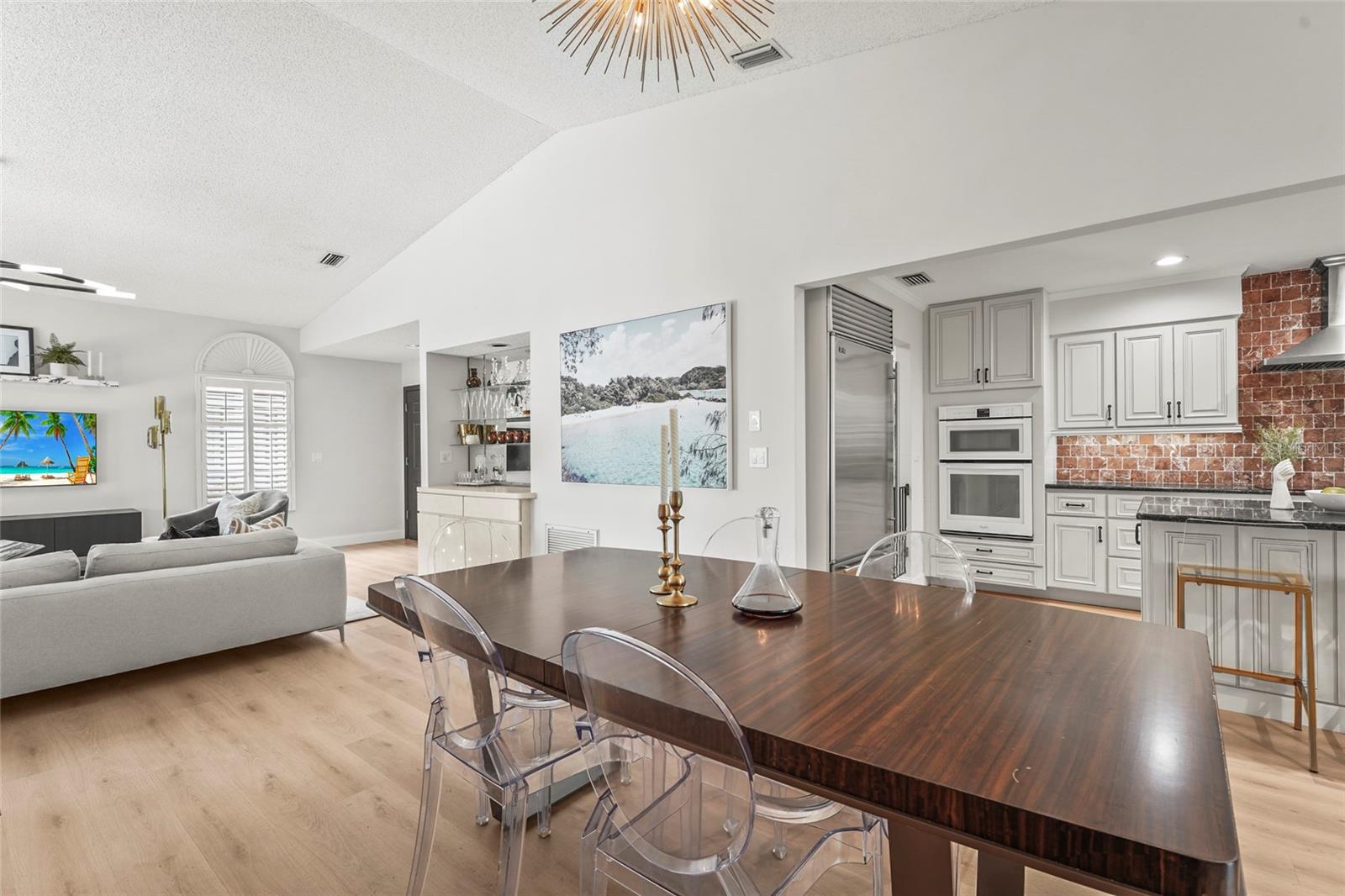 PINE TRACE CONDO - Residential