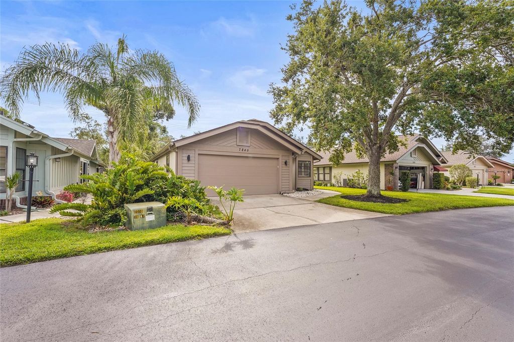 Photo of 7845 Pine Trace Drive, Sarasota, FL 34243 (MLS # A4665103)
