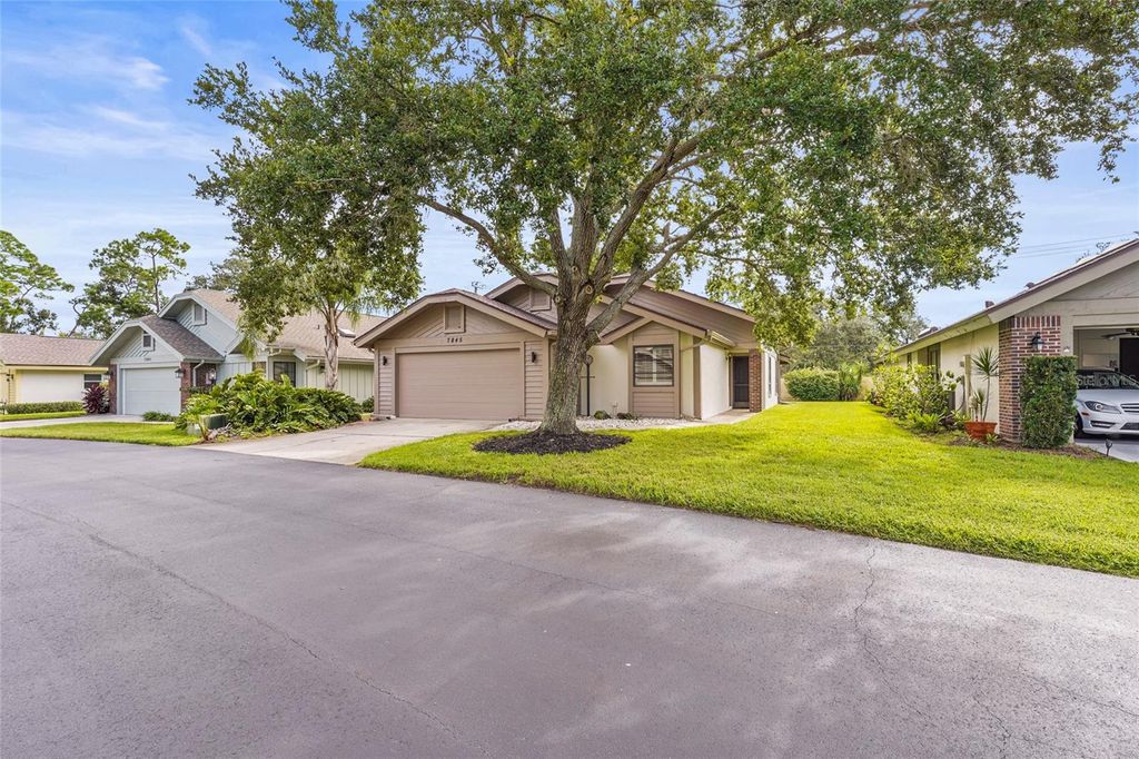 Photo of 7845 Pine Trace Drive, Sarasota, FL 34243 (MLS # A4665103)