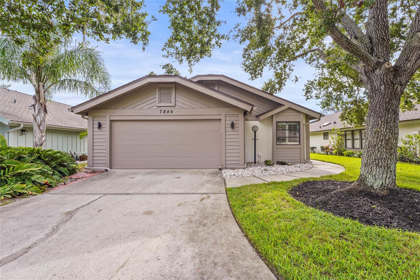 7845 PINE TRACE DRIVE