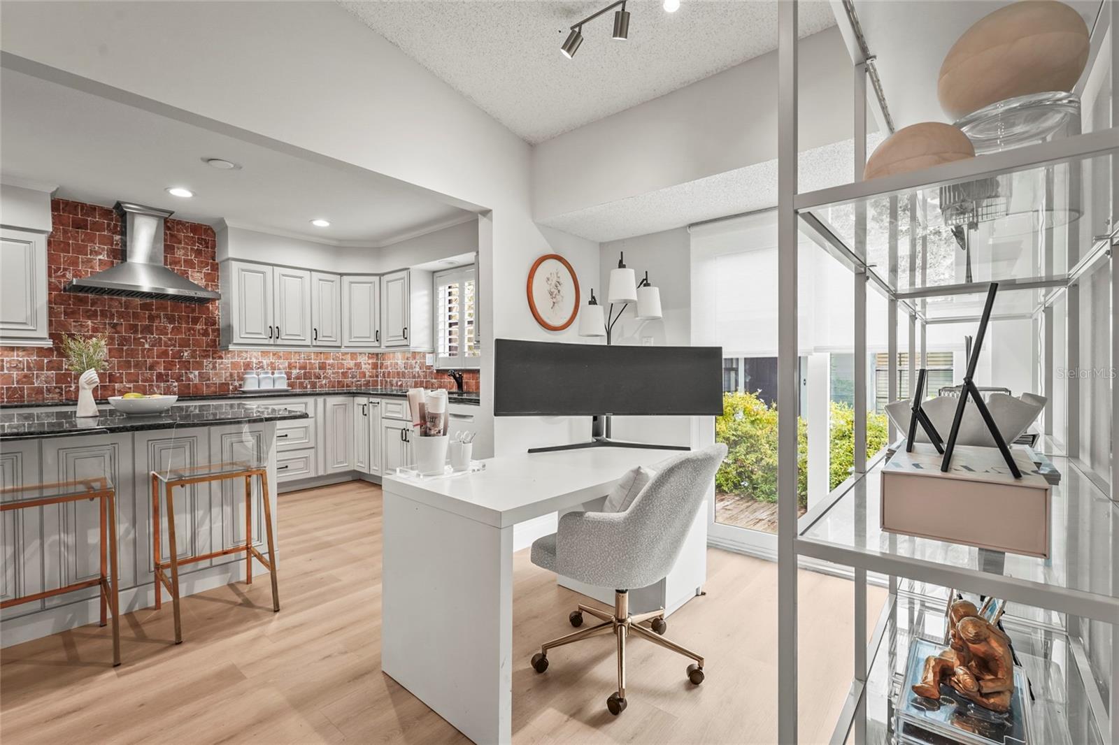 PINE TRACE CONDO - Residential