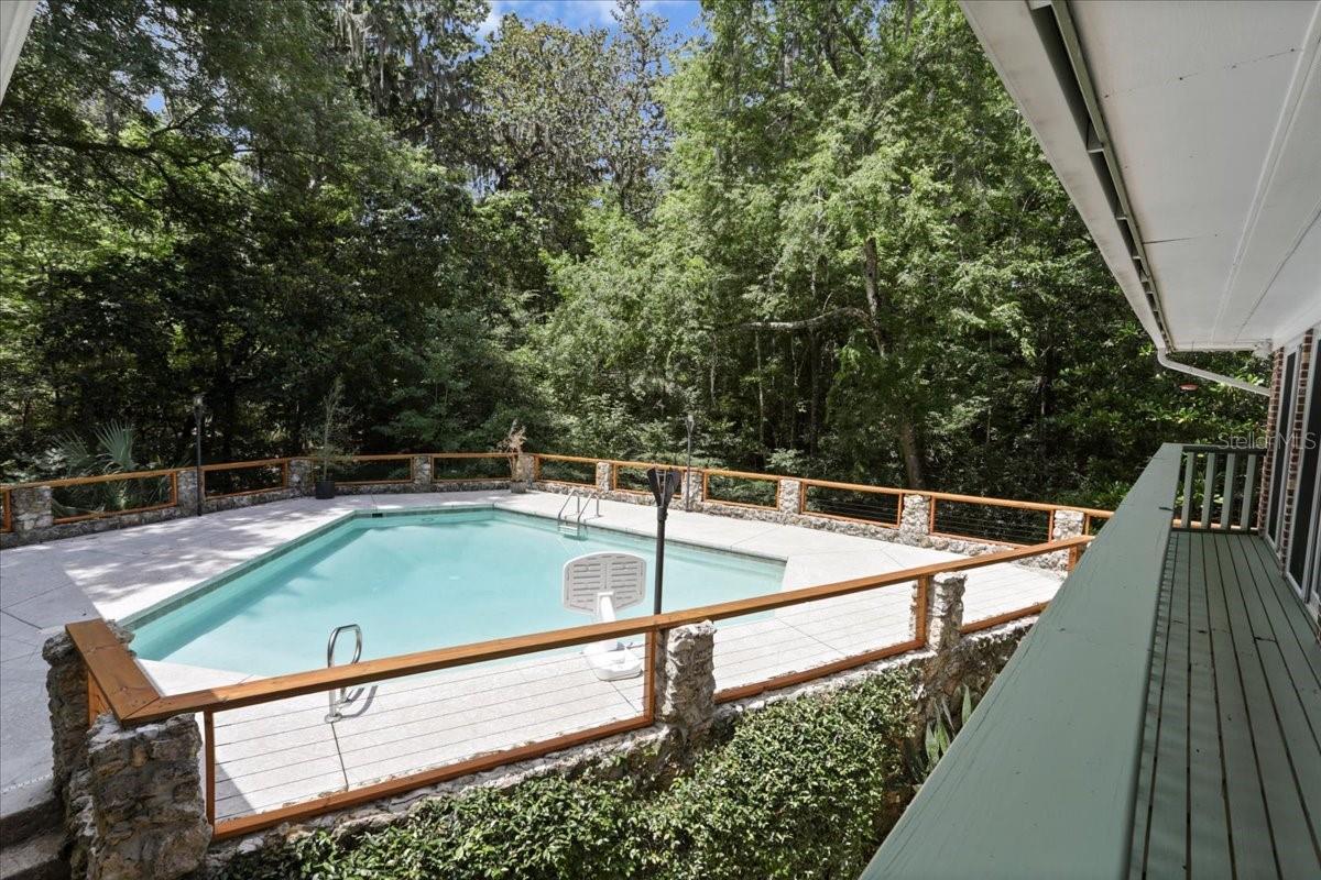 HILLSIDE - Residential